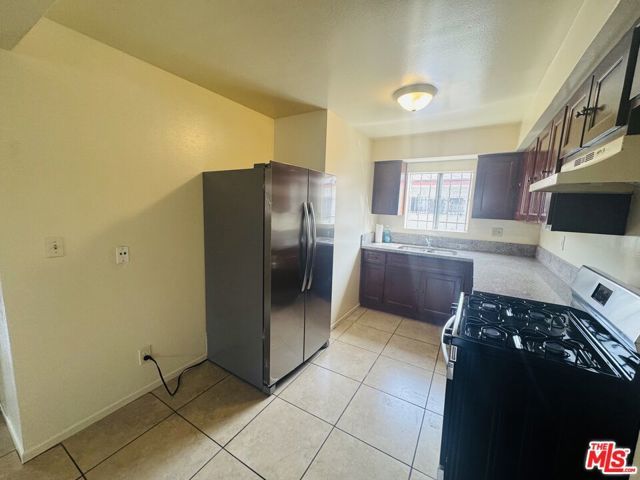 9715 S Broadway Unit 1, Los Angeles, CA 90003