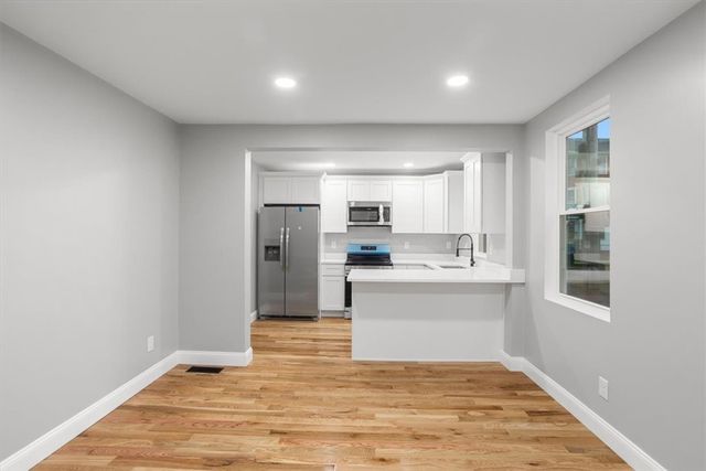 28 Potters Avenue, Providence, RI 02905