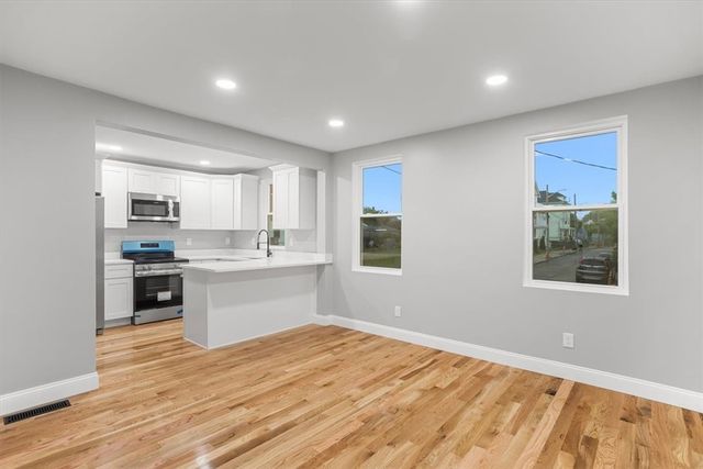 28 Potters Avenue, Providence, RI 02905