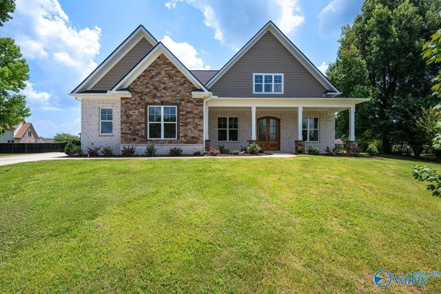 104 Glenhaven Court, Harvest, AL 35749