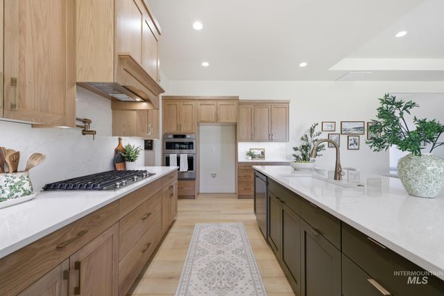 1561 Clear Creek Loop, Twin Falls, ID 83301