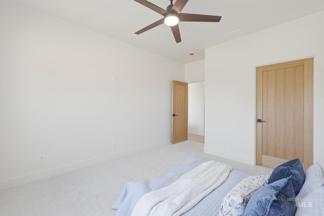1561 Clear Creek Loop, Twin Falls, ID 83301