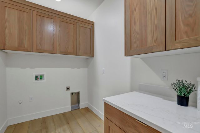 1561 Clear Creek Loop, Twin Falls, ID 83301