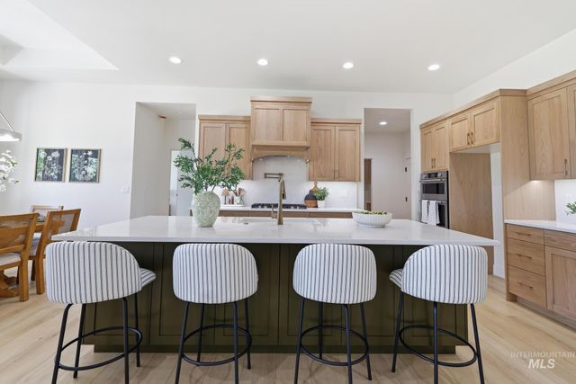 1561 Clear Creek Loop, Twin Falls, ID 83301