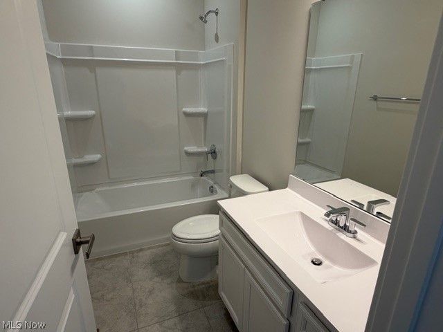 1443 Southbrook Circle NE, Canton, OH 44721