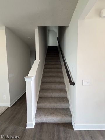 1443 Southbrook Circle NE, Canton, OH 44721