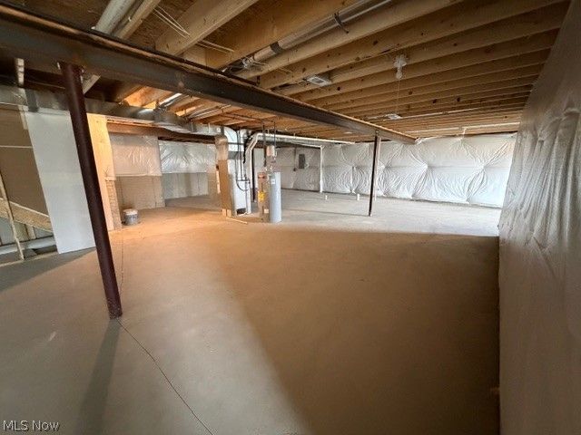 1443 Southbrook Circle NE, Canton, OH 44721