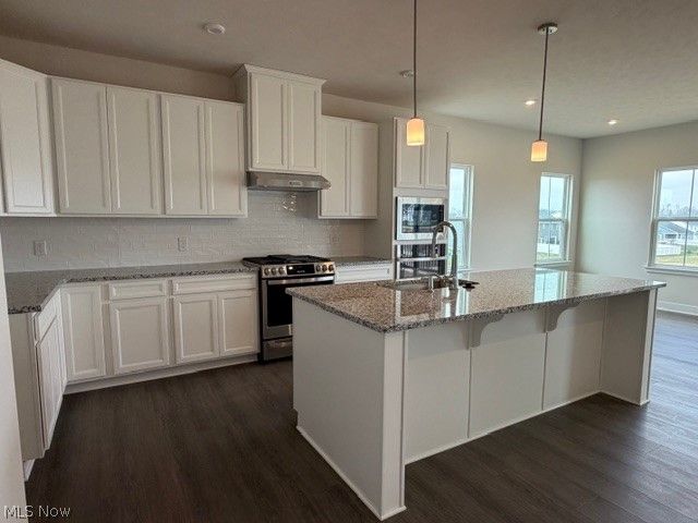 1443 Southbrook Circle NE, Canton, OH 44721