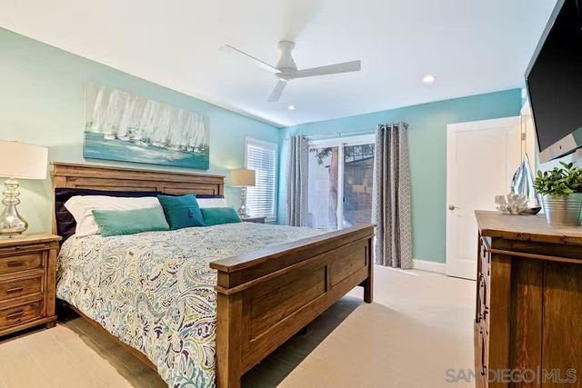 337 Rosemont St, La Jolla, CA 92037