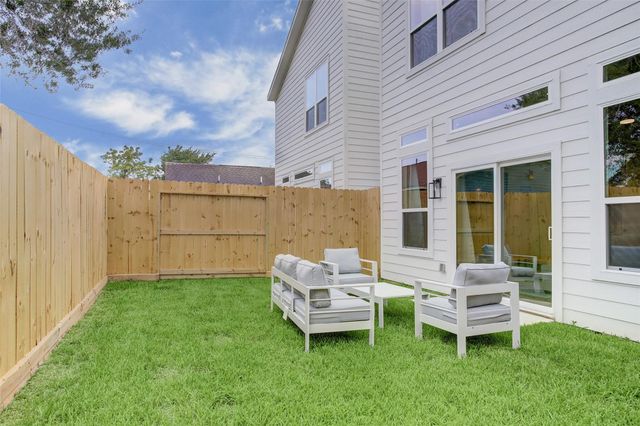 7119 Tierwester Street, Houston, TX 77021