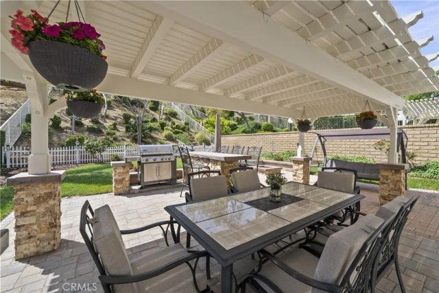 19346 Santa Maria, Newhall, CA 91321