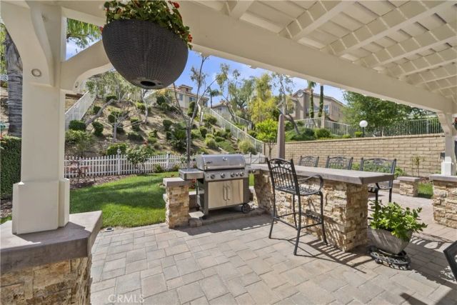 19346 Santa Maria, Newhall, CA 91321