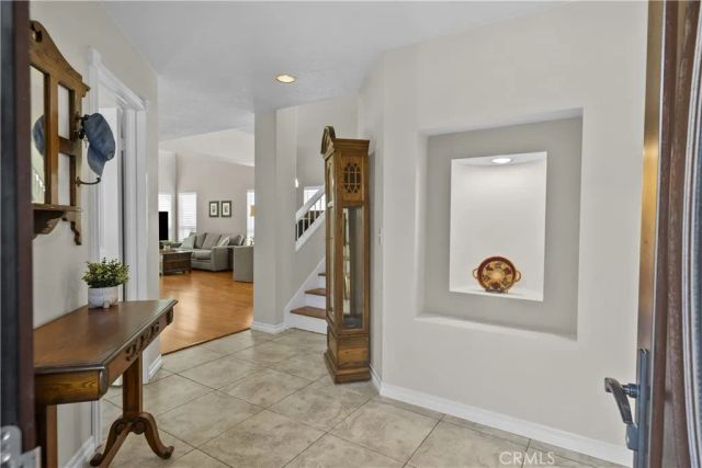 19346 Santa Maria, Newhall, CA 91321