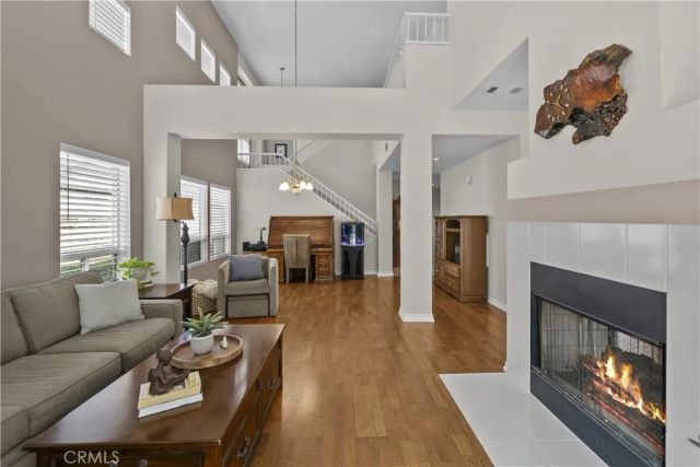 19346 Santa Maria, Newhall, CA 91321