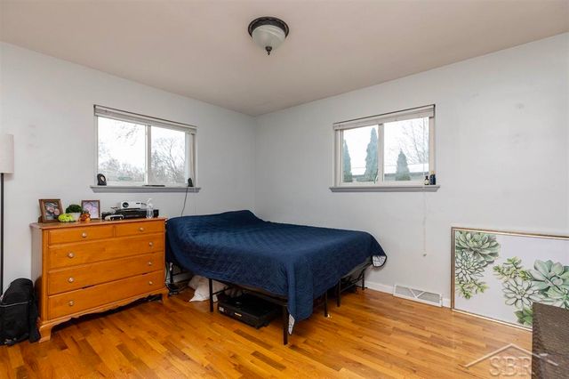 1841 Van Wagoner Drive, Saginaw Twp, MI 48638