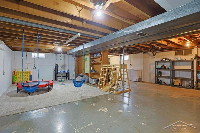 1841 Van Wagoner Drive, Saginaw Twp, MI 48638