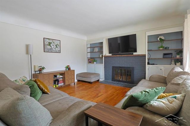 1841 Van Wagoner Drive, Saginaw Twp, MI 48638