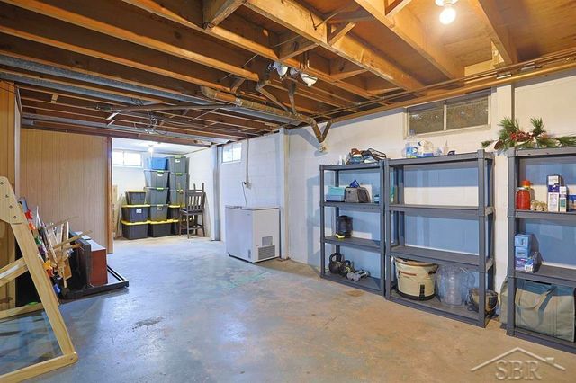 1841 Van Wagoner Drive, Saginaw Twp, MI 48638