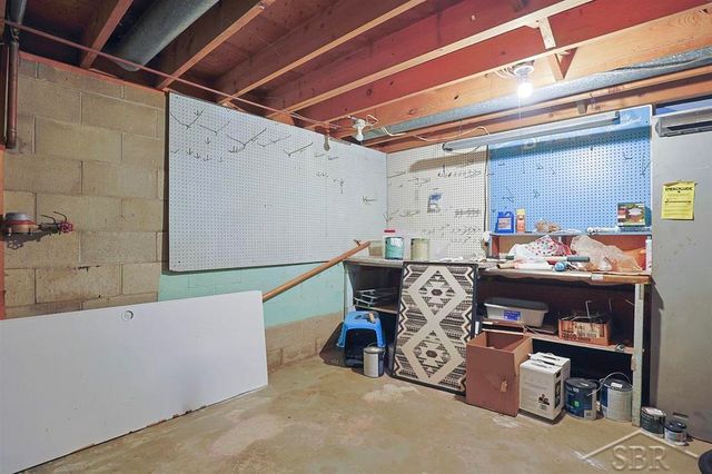 1841 Van Wagoner Drive, Saginaw Twp, MI 48638