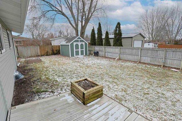 1841 Van Wagoner Drive, Saginaw Twp, MI 48638