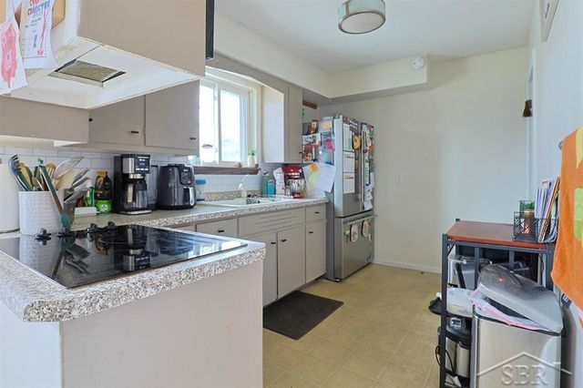 1841 Van Wagoner Drive, Saginaw Twp, MI 48638