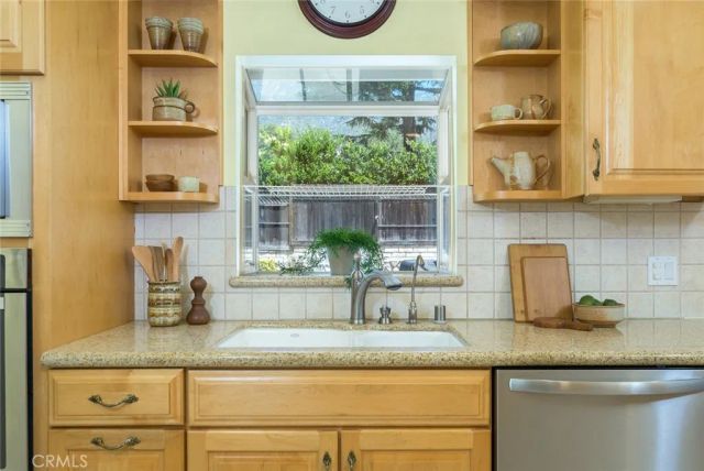 2363 Rockdell Street, La Crescenta, CA 91214