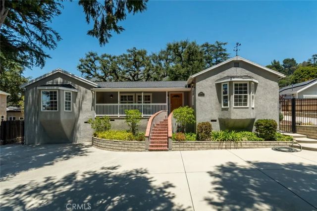 2363 Rockdell Street, La Crescenta, CA 91214