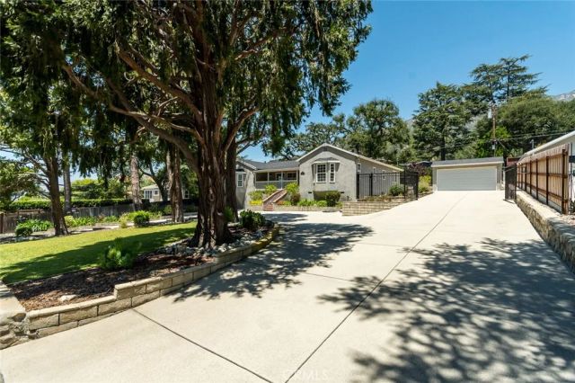 2363 Rockdell Street, La Crescenta, CA 91214