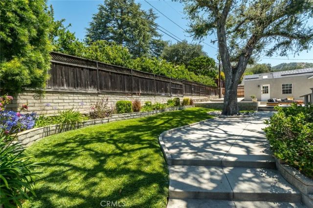 2363 Rockdell Street, La Crescenta, CA 91214