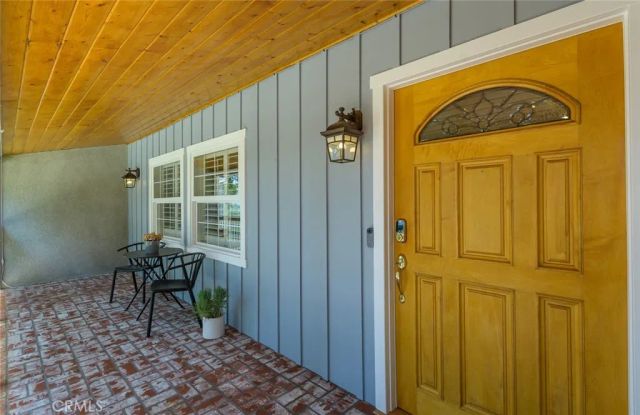2363 Rockdell Street, La Crescenta, CA 91214