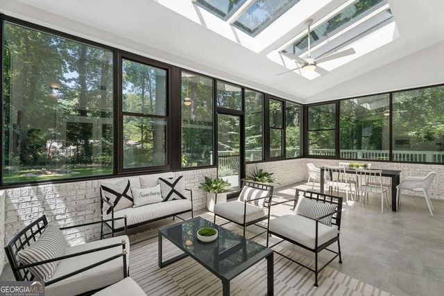 2094 Azalea Circle, Decatur, GA 30033