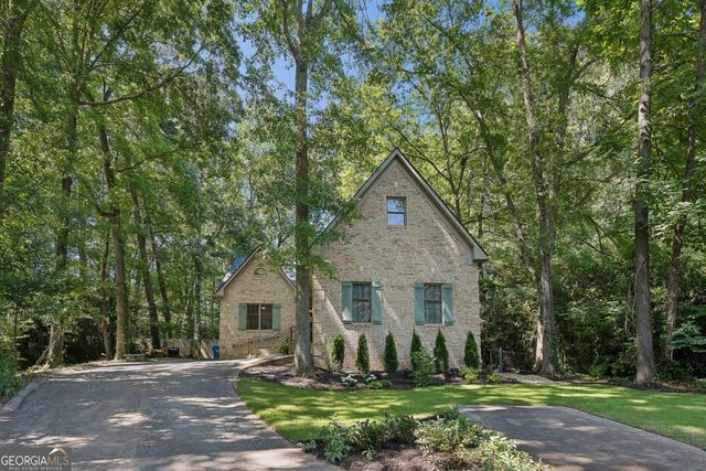 2094 Azalea Circle, Decatur, GA 30033