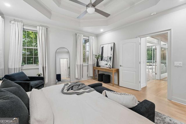 2094 Azalea Circle, Decatur, GA 30033