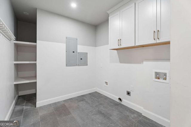 2094 Azalea Circle, Decatur, GA 30033