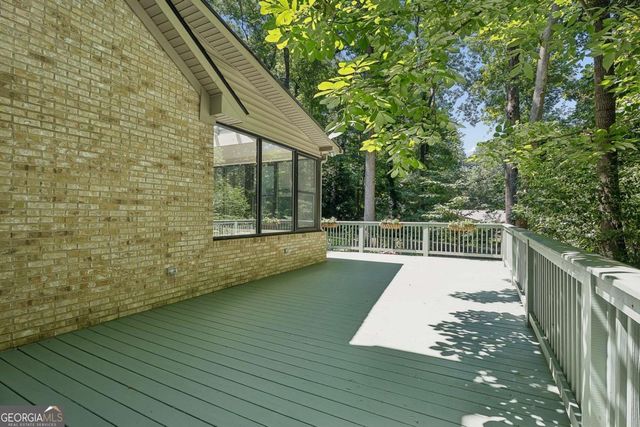 2094 Azalea Circle, Decatur, GA 30033