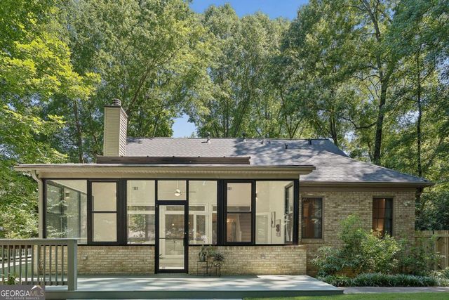2094 Azalea Circle, Decatur, GA 30033