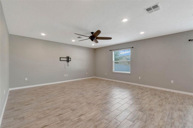 1921 BELL CREEK LOOP, Fruitland Park, FL 34731