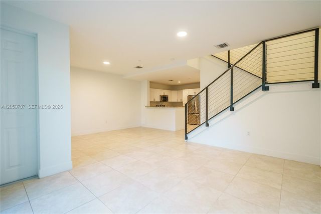 1091 Galiano St 102, Coral Gables, FL 33134