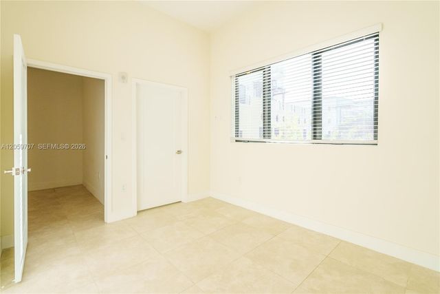 1091 Galiano St 102, Coral Gables, FL 33134