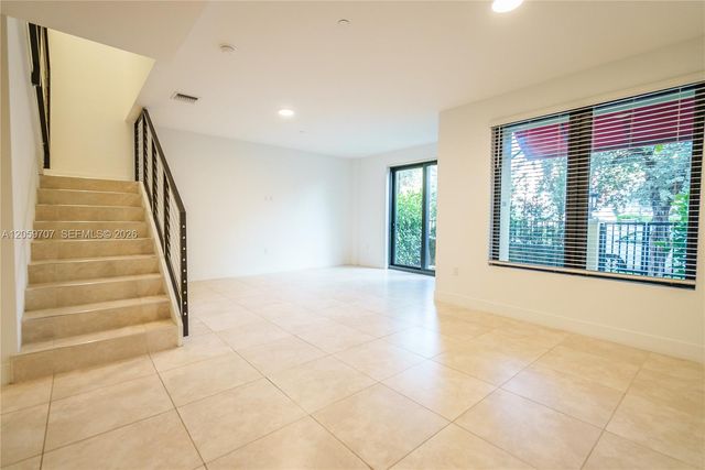 1091 Galiano St 102, Coral Gables, FL 33134