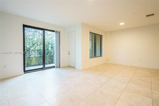 1091 Galiano St 102, Coral Gables, FL 33134