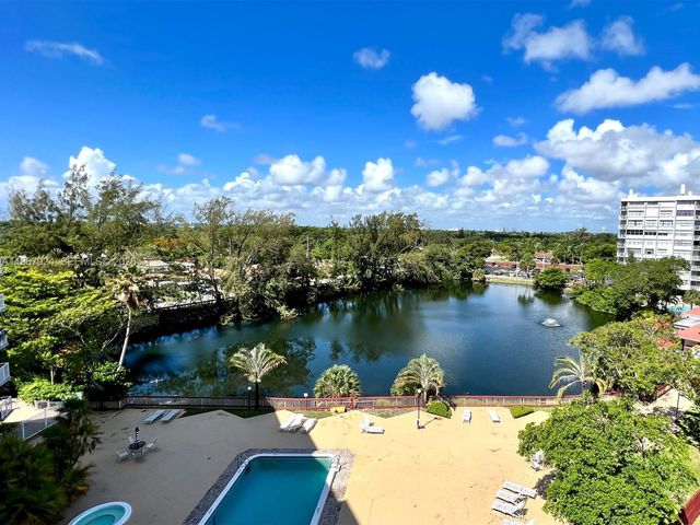 1300 NE Miami Gardens Dr 711E, Miami, FL 33179