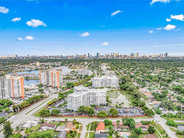 1300 NE Miami Gardens Dr 711E, Miami, FL 33179