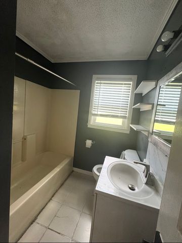 1119 Nashville Hwy, Columbia, TN 38401
