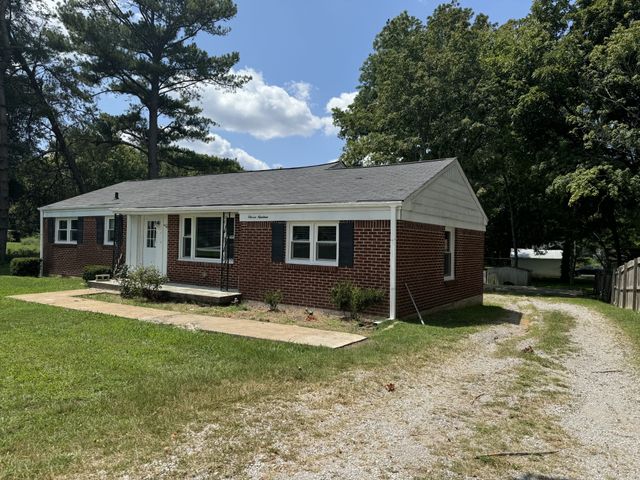 1119 Nashville Hwy, Columbia, TN 38401