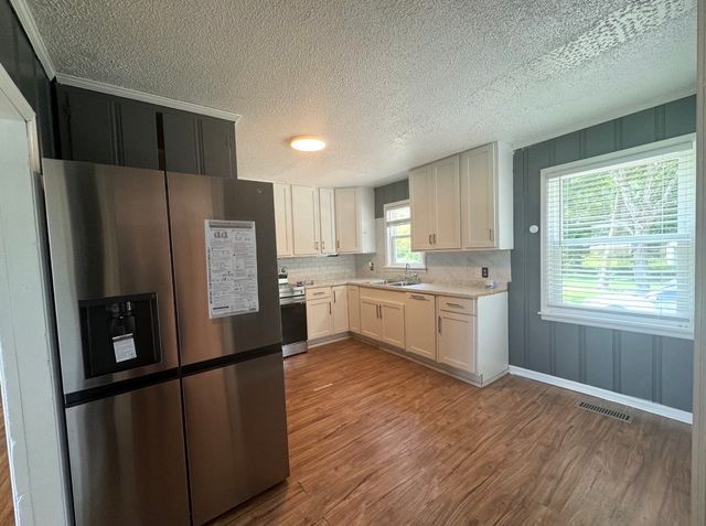 1119 Nashville Hwy, Columbia, TN 38401