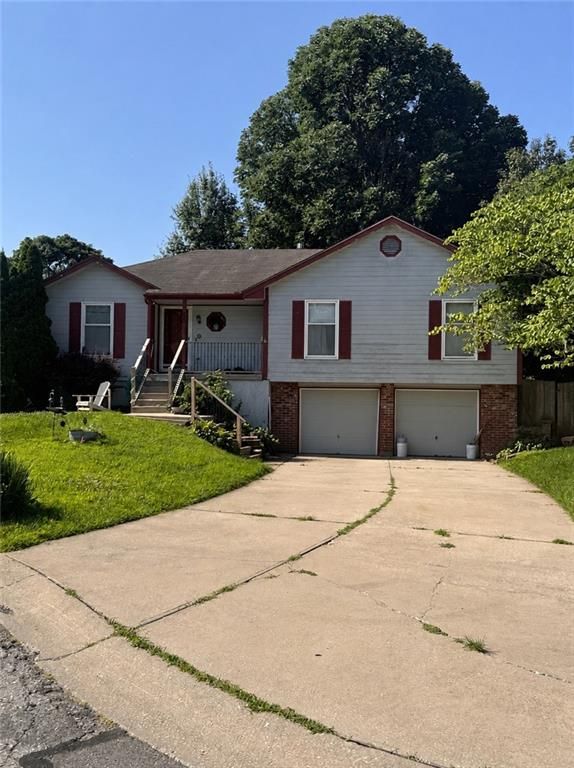 1108 Brook Court, Blue Springs, MO 64015