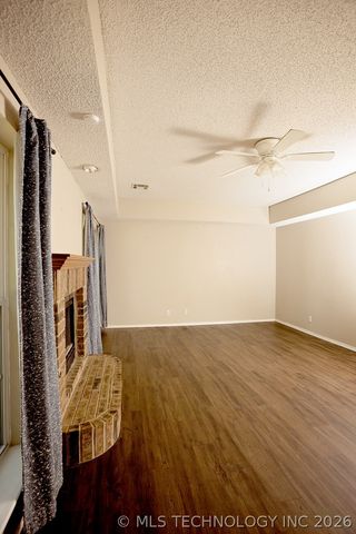 904 N Hemlock Avenue, Broken Arrow, OK 74012