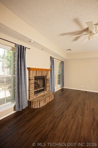 904 N Hemlock Avenue, Broken Arrow, OK 74012