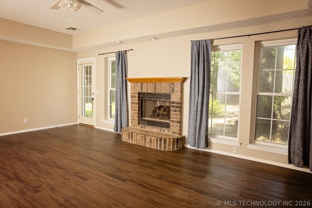 904 N Hemlock Avenue, Broken Arrow, OK 74012
